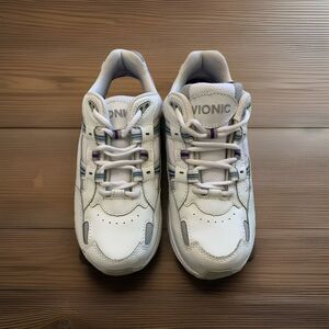 Vionic Women's Walker Classic Walking Shoe Concealed Orthotic Arch Support Sz 7